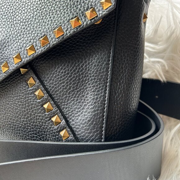 Valentino Rockstud Crossbody/Shoulder Bag in Black with Gold Hardware - Picture 4 of 17